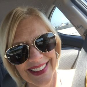 Meet your Posher, Jjanell